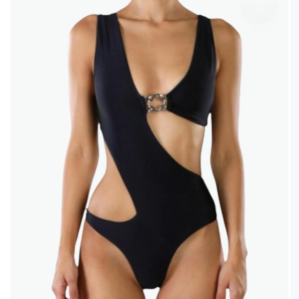 Room24official one piece swimsuit